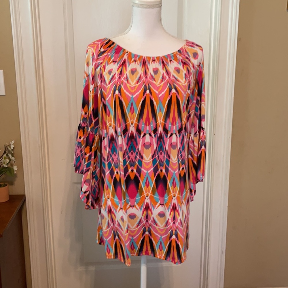 Cute flowy boho top